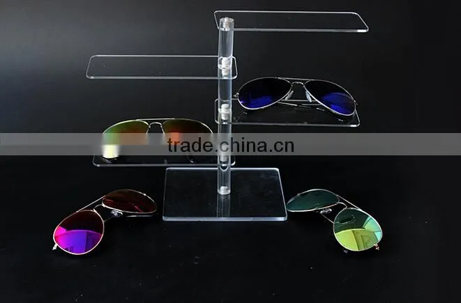 Elegant Transparent Acrylic Sun Glasses Display Stand