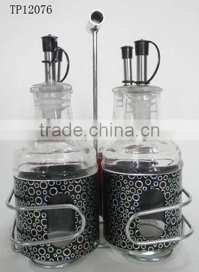 2016 metal coating black glass oil and vinegar cruet bottle set