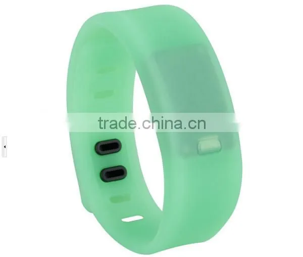 2015 cheap promotional silicone sports led bracelet relojes for men