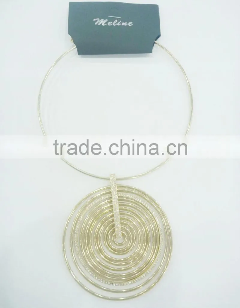 FASHION CHUNKY METAL BIG RINGS PENDANT NECKLACE WITH CRYSTAL STONES