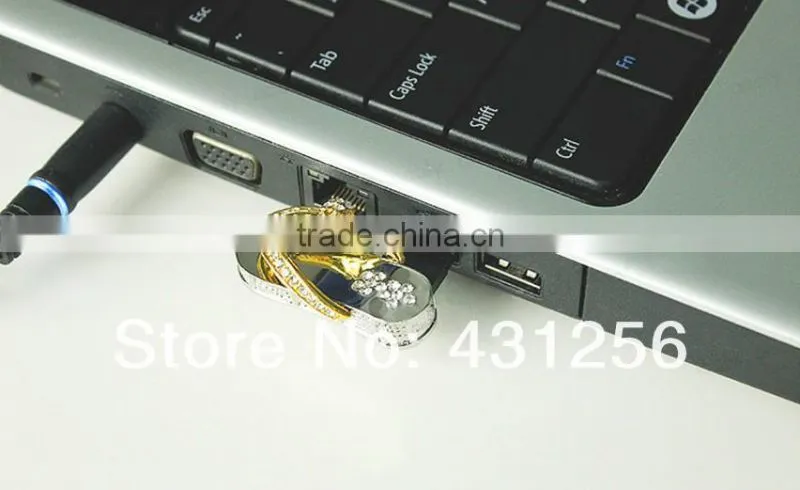 2016 New fashion heart shape USB flash drive for students