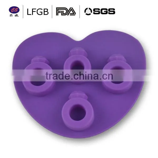 2014 new design attrictive professional funny shape Silicone Ice cube Tray