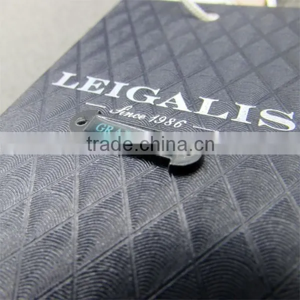 Debossed Diamond Grain Hangtags With String