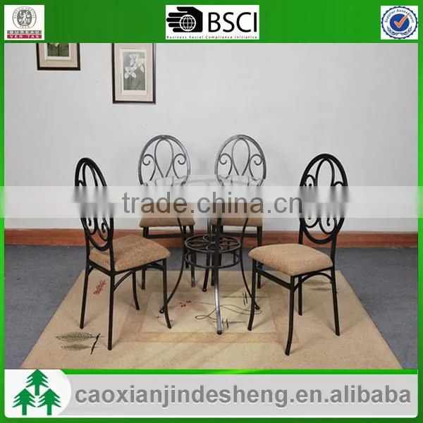Fasion design and collapsible metal restaurant table and chairs