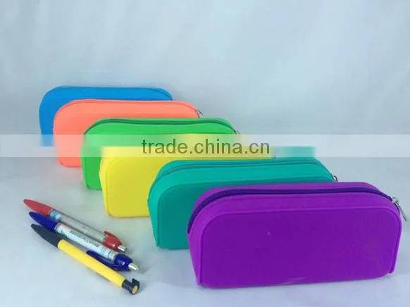 2015 New study tool,office gadget silicone pencil case ,pencil bag