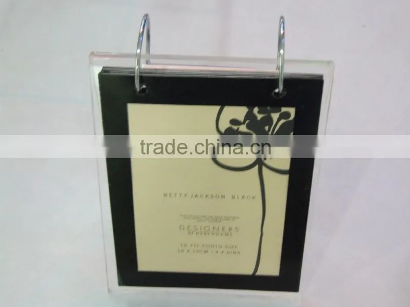 desk calendar with photo frame