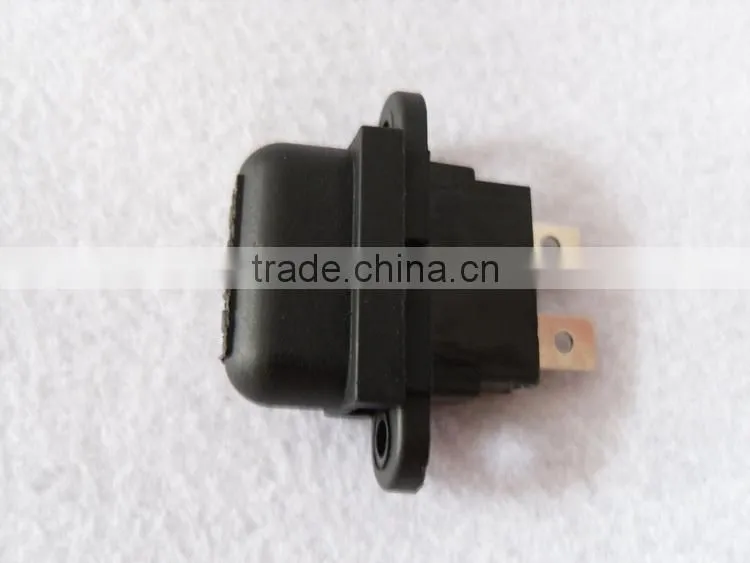 RoHS material quality maximum current 40A Car audio Medium blade fuse holder