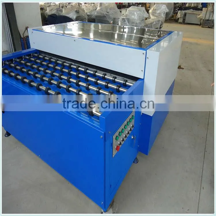 Heated roller press machine for window and door insulating glass