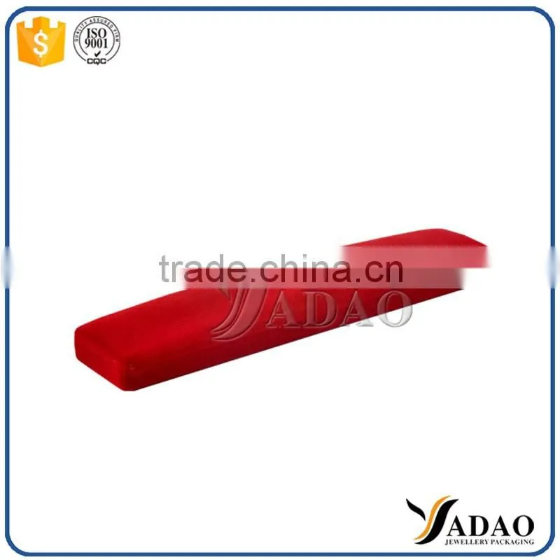 China Manufacturers Imported customized velvet jewelry necklace box