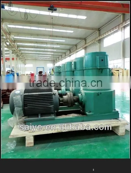 Sawdust moving roller pellet machine