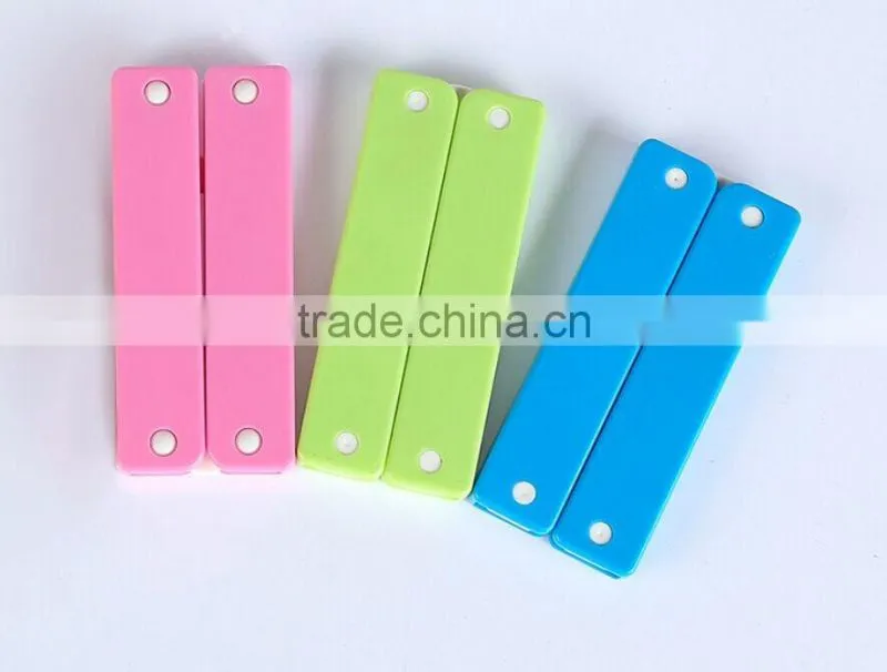 Plastic clothes hanger travel foldable hanger
