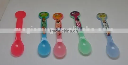 plastic company directly offer cute spoon in different shapes for feeding kids
