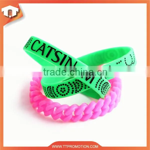Customized thin silicone wristband with competitive price