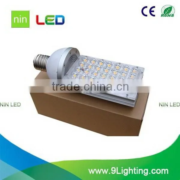 Newest hot selling energy saving solar led street lights