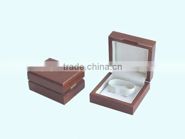 Luxury Wooden Watch Box for Gift Packing