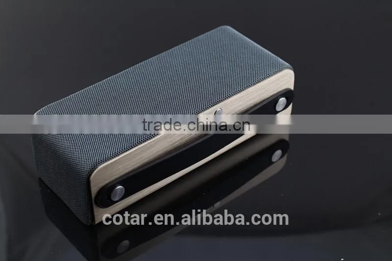 Portable Aluminum Battery Capacity 2200 mah Special Fortified Speaker Bluetooth Speaker With Hand Band