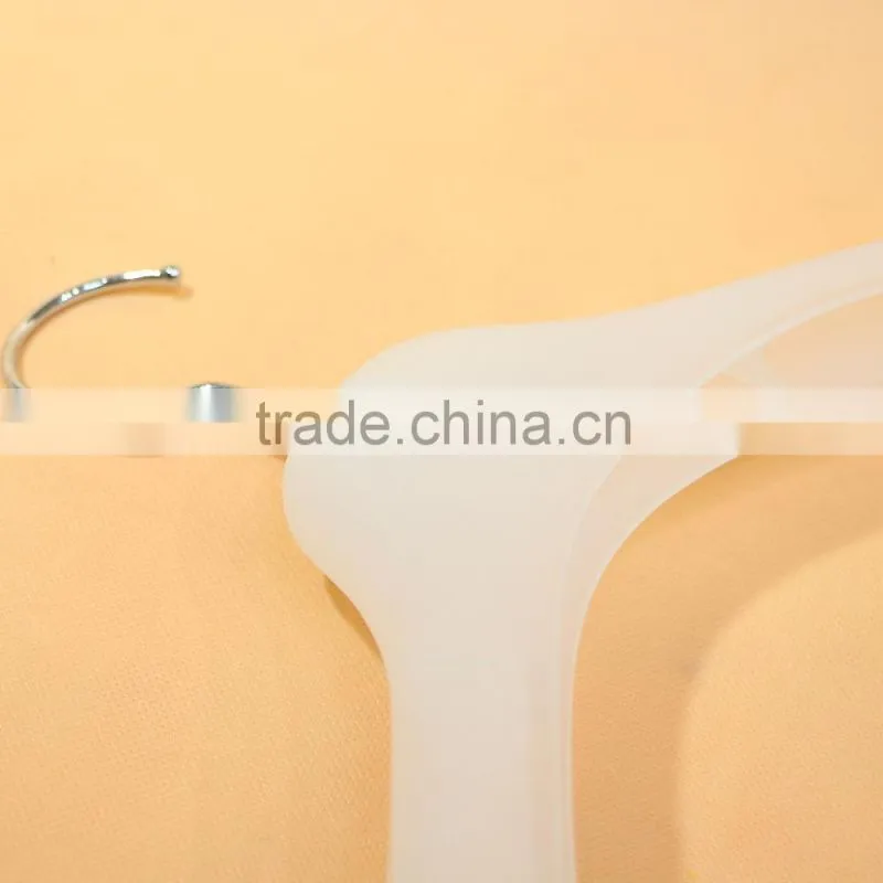 High class dress hanger white plastic hanger with metal hook