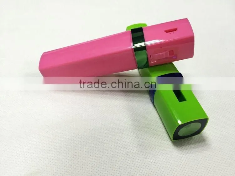 2016 new model led flash light custom logo printing 2000mAh, 2200mAh, 2600mAh stylish power bank charger