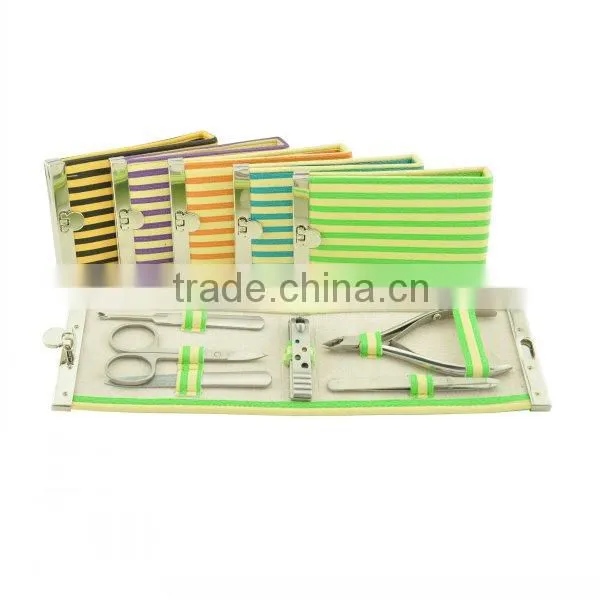 Wholesale high quality nail care kit stainless steel manicure set porable metal manicure kit nail clipper 12pcs/set