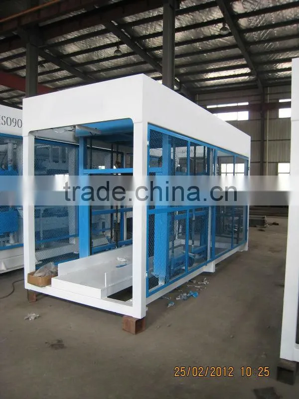 Specialized manufacturing hollow mobile brick making machine