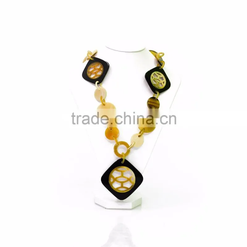Horn necklace, eye-catching colours and fashionable designs 100% handmade in Vietnam