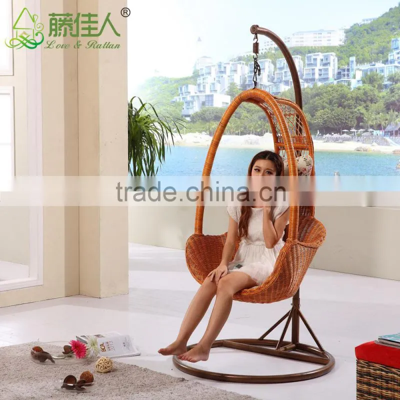 hanging round wicker chair