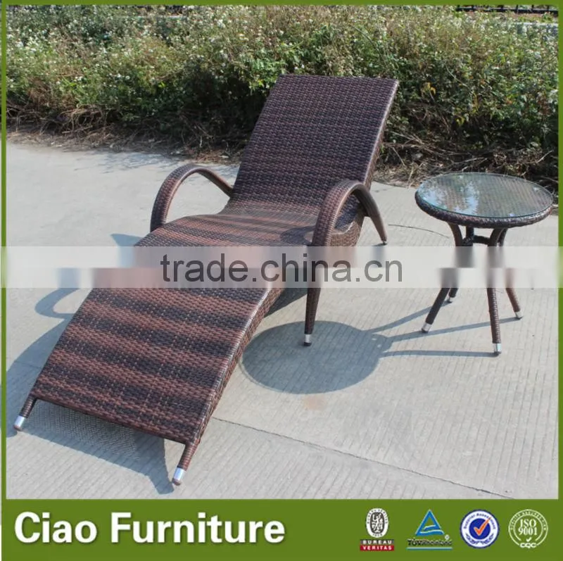 Luxurious Single dedicated outdoor swimming pool or beach lying bed + coffee table