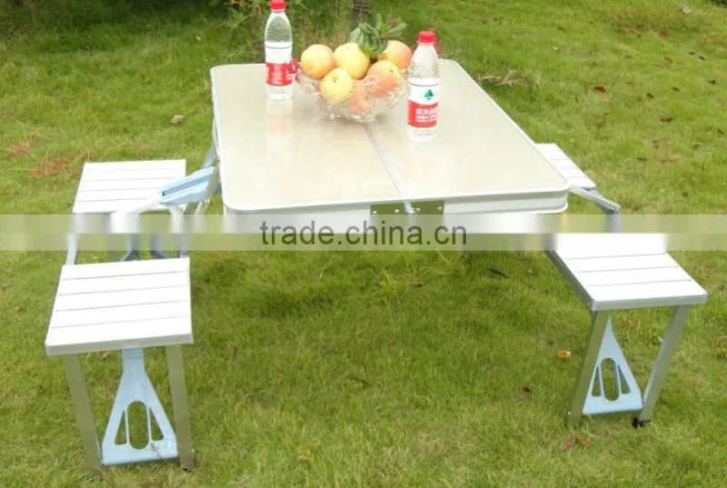 Aluminum Material Folding Dining Table Convience To Carry