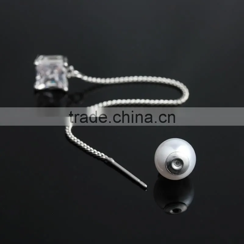 2017 Fashion Wild Elegant Long Section Ear Alloy Ear Stud Zircon Imitation Pearl Earrings