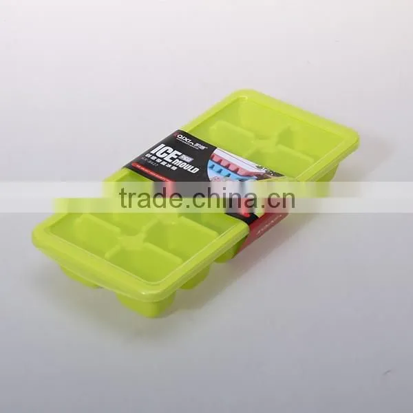 Plastic small cube Ice Mold(Assorted Color)
