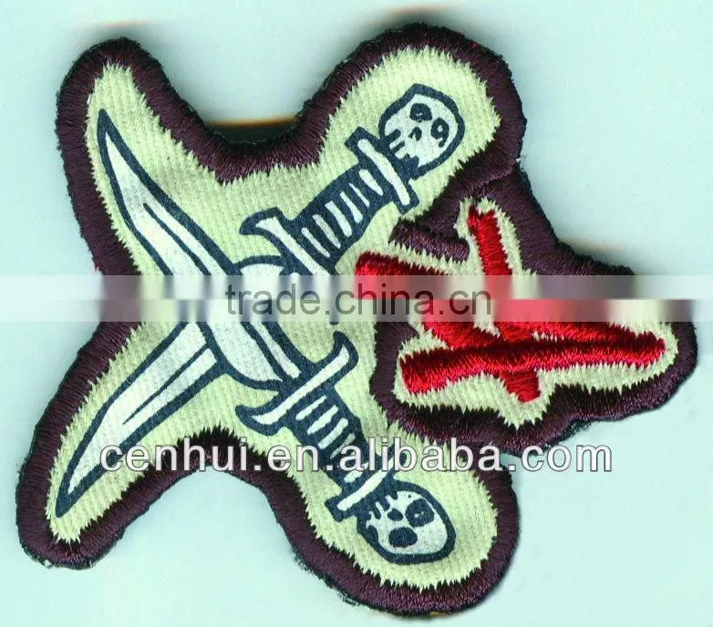 Customized embroidered cheap woven badges