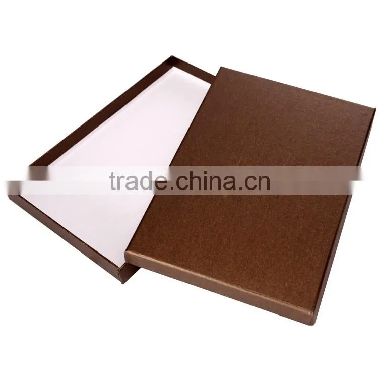 Custom Cardboard Paper Gift Packaging Box/Shipping Box. For Clothing.