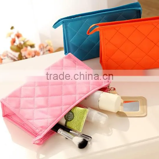 Good Quality Quilted Microfiber and Satin Fashion Travel Cosmetic Bag