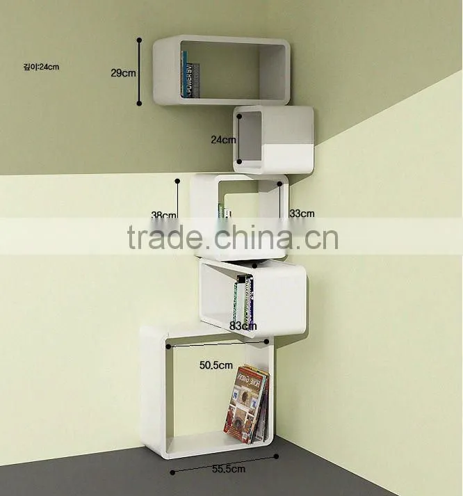 Design wall hanging cubes