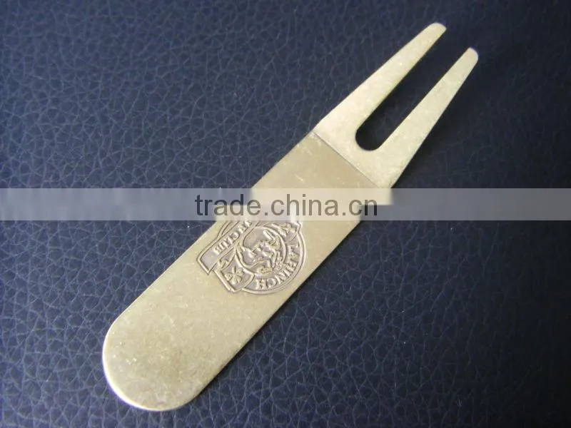 Elegant and simple design golf equipment divot repair tool