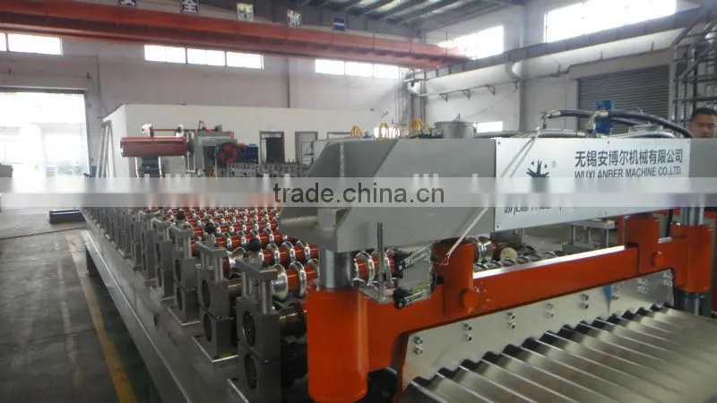 Corrugated roof sheet making machine