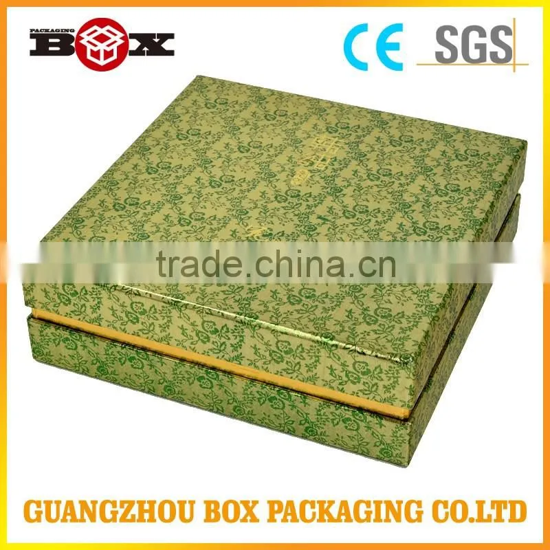 Rigid Gift Boxes With Glittery Finishes