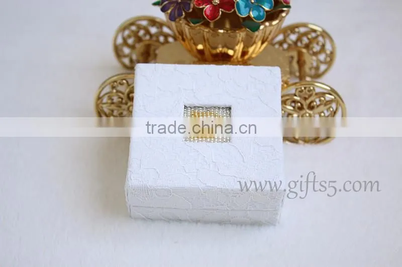 Gorgeous necklace jewelry box with beaded name plate of D