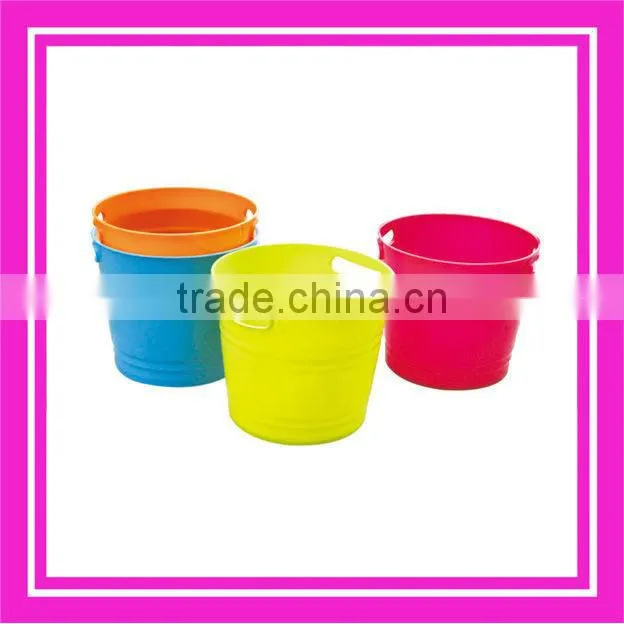3.8 L plastic ice bucket