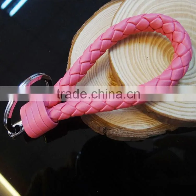 European style Personalized metal keychain souvenir,High Quality PU leather keyring