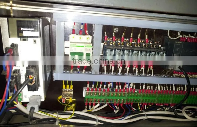 Automatic cartoning machine fot ice-cream