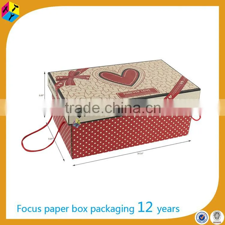 luxury fancy hard paper packaging gift box handle