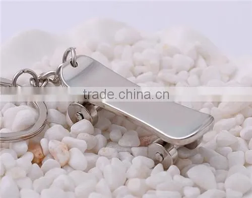 Cheap silver custom running shoe keychain