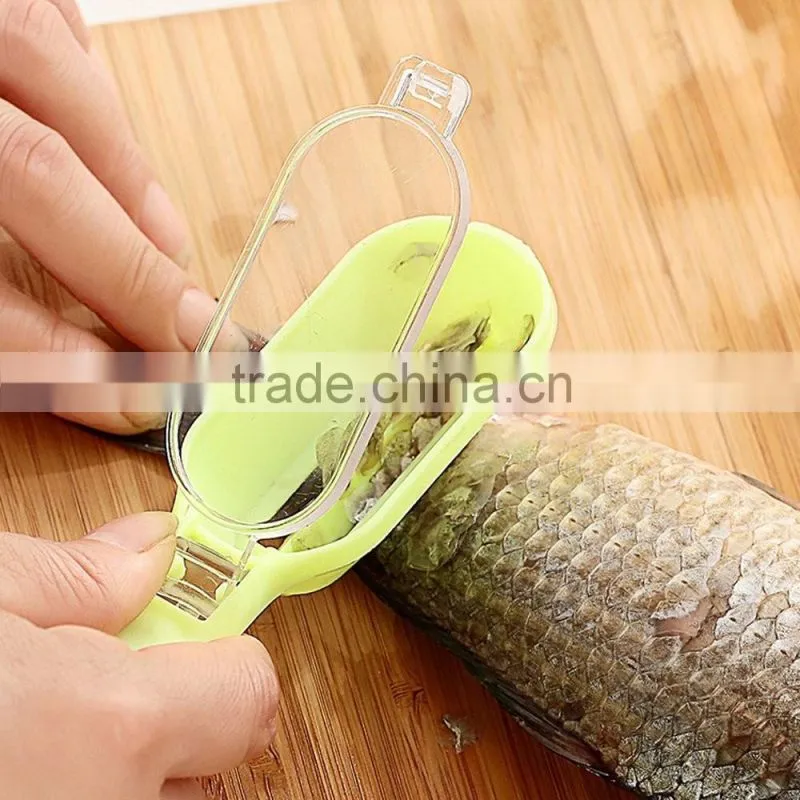 Fish Scale Scraper Remover Scaler Cleaner Peeler Fish Skinner Fish Server with Cover Kitchen Cutlery User-friendly