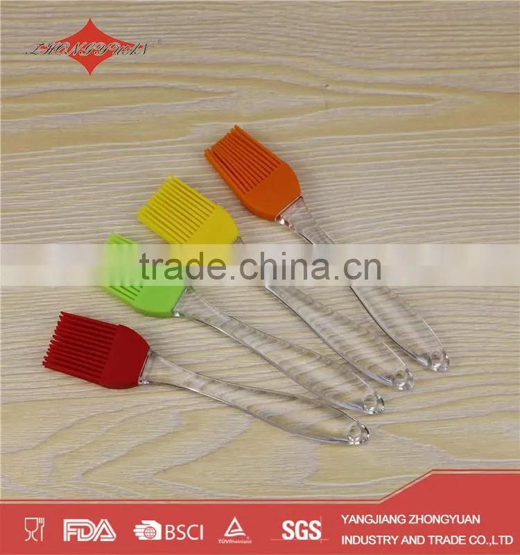 New design silicone brush with translucent handle