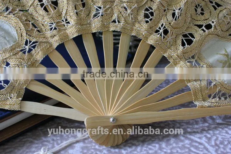 High quality handmande heart pattern lace fan