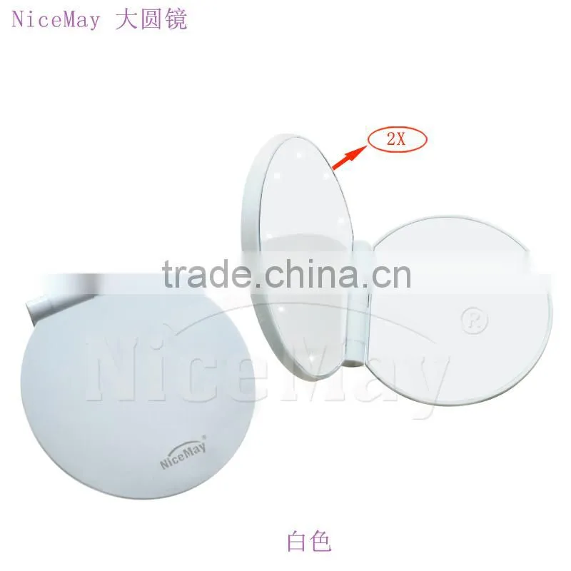 LED rounded pocket mirror