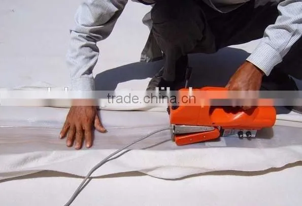 Geomembrane Hot Wedge Welding Machine ( Climbing Welder ) / Hot Wedge Welder