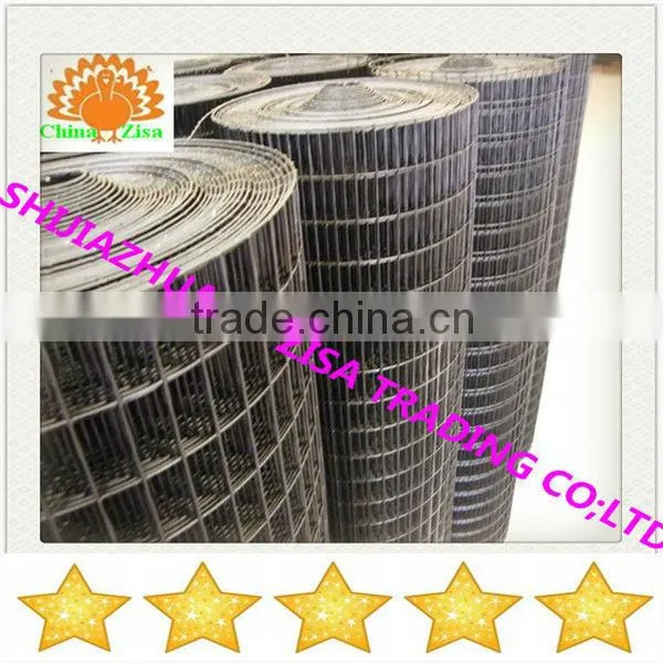 green square wire mesh fence post