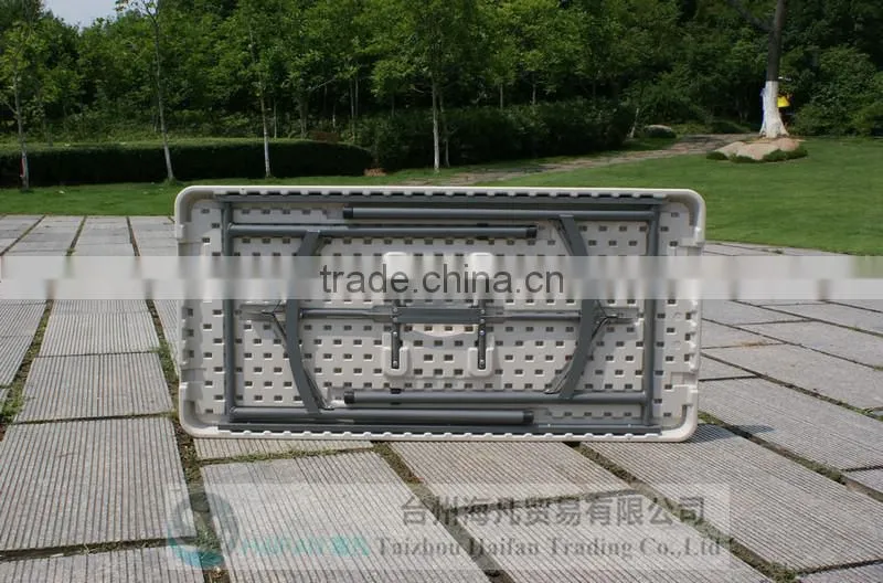 easy installation 4FT plastic folding side table/hot sell outdoor table
